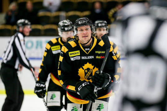 Skellefteås Jesper Olofsson jublar