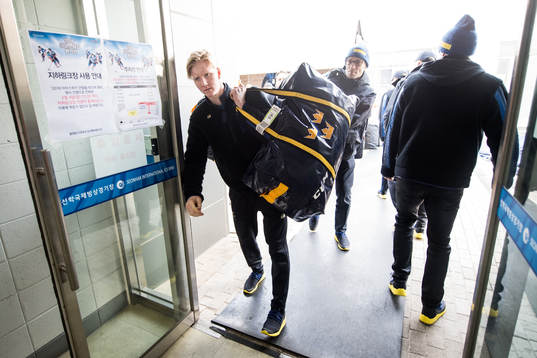 Rasmus Dahlin of Sweden arrives to the arena with the team