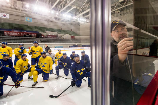 Bläddra bland fler bilder av 2018 Winter Olympics, Day -1, Ice Hockey, Sweden, Practice