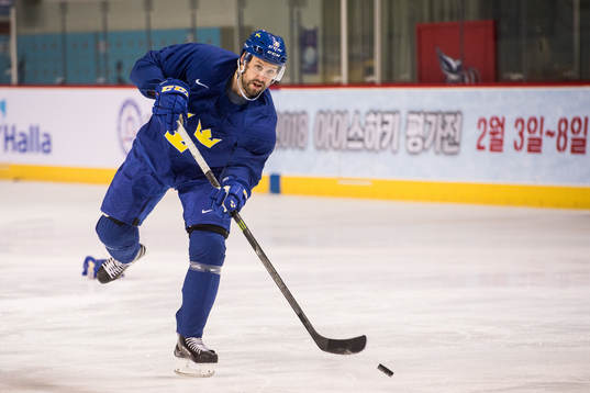 Dick Axelsson of Sweden