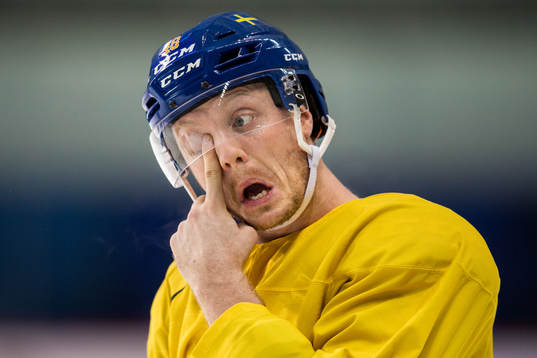 Carl Klingberg of Sweden