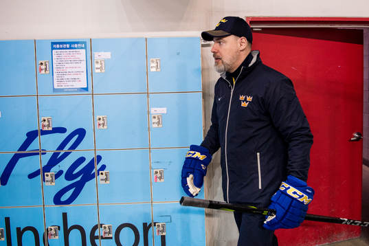Rikard Grönborg head coach of Sweden make his entrance