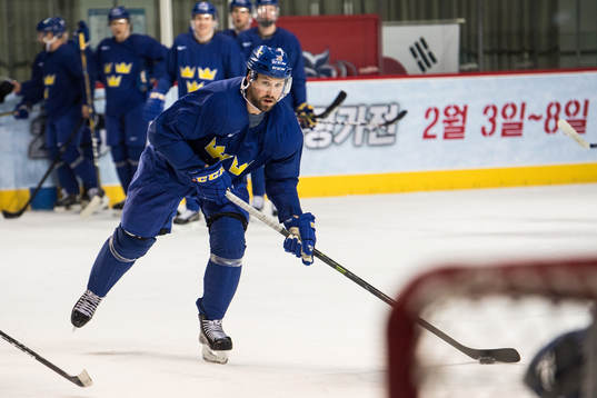 Dick Axelsson of Sweden