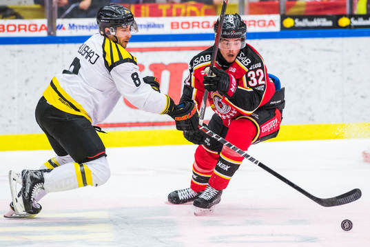 Brynäs Aaron Palushaj och Luleås Oscar Engsund