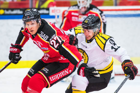 Luleås Brendan Mikkelson och Brynäs Kevin Clark
