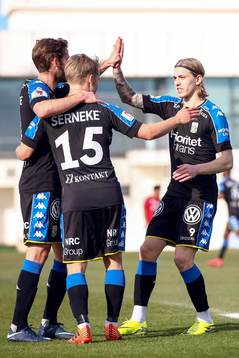 IFK Göteborgs Elias Mar Omarsson  jublar med Emil