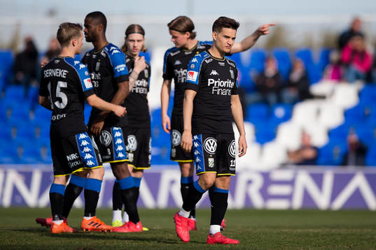 IFK Göteborgs Amin Affane innan en träningsmatch i
