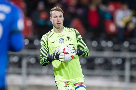 Trelleborgs målvakt Dennis Petersson