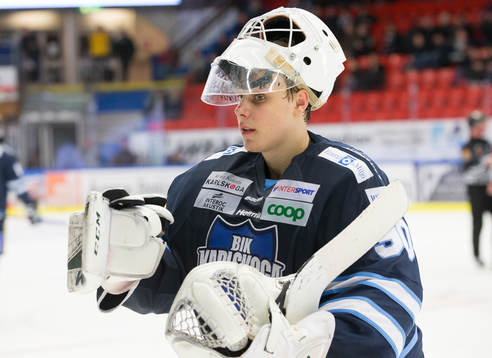 Karlskogas målvakt Olle Eriksson EK deppar