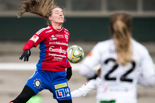 Vottsjö Linda Sällström nickar