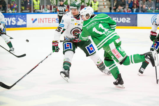 Rögles Bryan Lerg skjuter