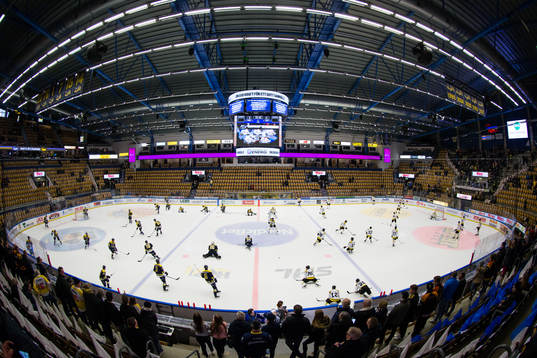 Lagen värmer upp i Kinnarps Arena