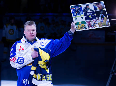 s förre spelare Esa Keskinen hyllas