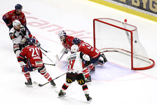 Malmö Redhawks Rhett Rakhshani gör 0-1-målet