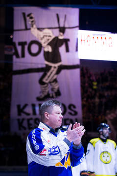 s förre spelare Esa Keskinen hyllas