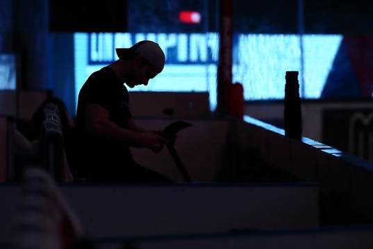 Linköpings Andrew Gordon innan ishockeymatchen i SHL