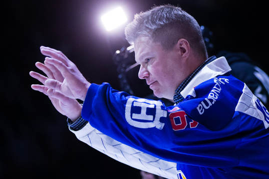 s förre spelare Esa Keskinen hyllas