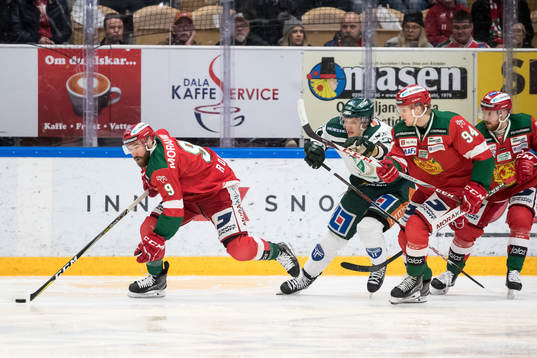 Moras Andrew Rowe och Färjestads Johan Ryno och Moras