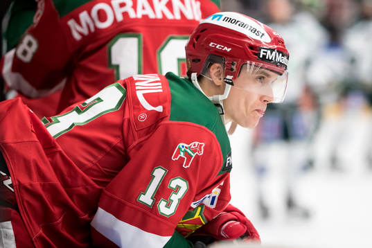 Moras Emil Bejmo  i ishockeymatchen i SHL mellan Mora och
