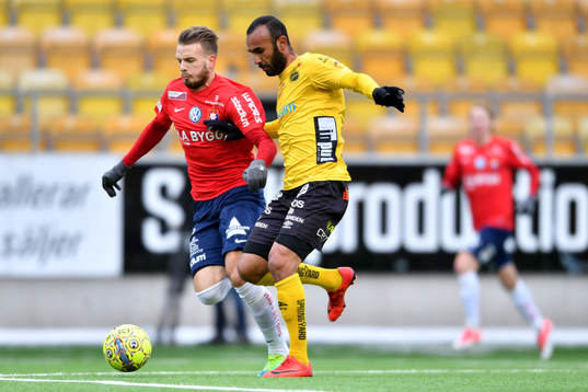 Örgrytes Simon Nilsson och Elfsborgs Issam Jebali