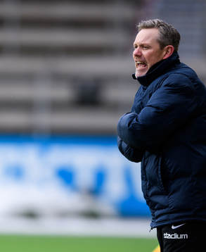 Örgrytes tränare Thomas Askebrandunder träningsmatchen i