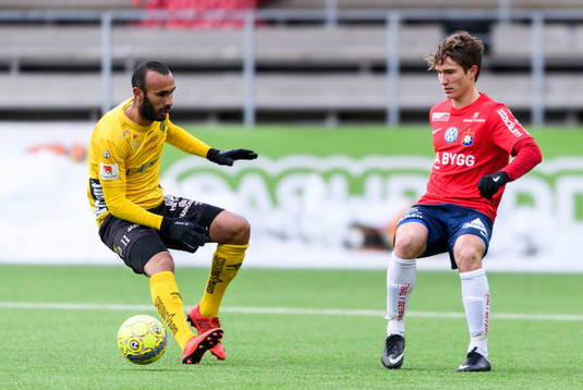 Örgrytes Karl-Johan Lindblad och Elfsborgs Issam Jebali