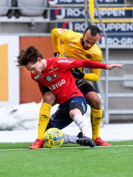 Örgrytes Karl-Johan Lindblad och Elfsborgs Issam Jebali