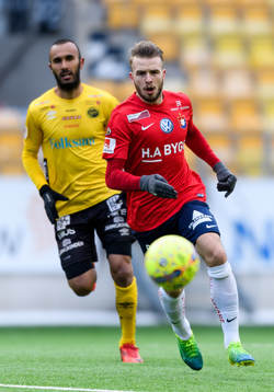 Örgrytes Simon Nilsson och Elfsborgs Issam Jebali