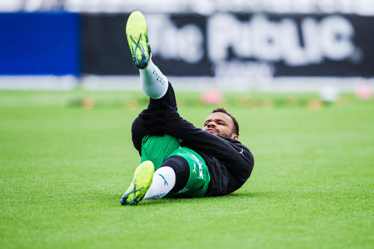 Hammarbys Serge-Junior Martinsson Ngouali innan