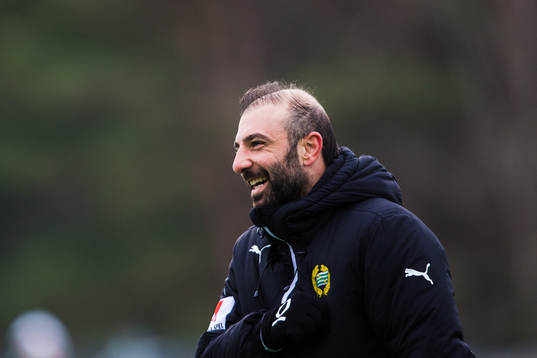 Hammarbys Kennedy Bakircioglu innan träningsmatchen i
