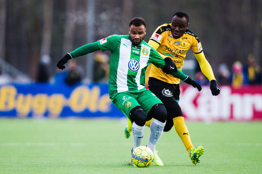 Hammarbys Serge-Junior Martinsson Ngouali och Frejs Nsima