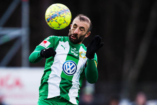 Hammarbys Kennedy Bakircioglu med en nick