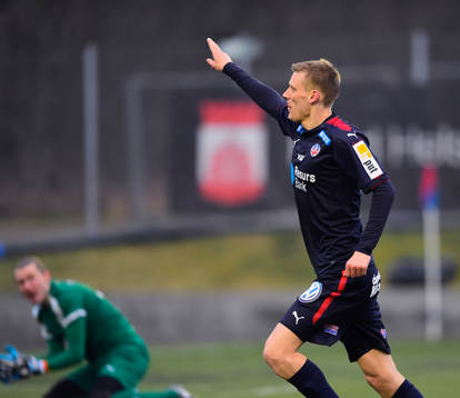 Helsingborgs Andri Runar Bjarnason jublar