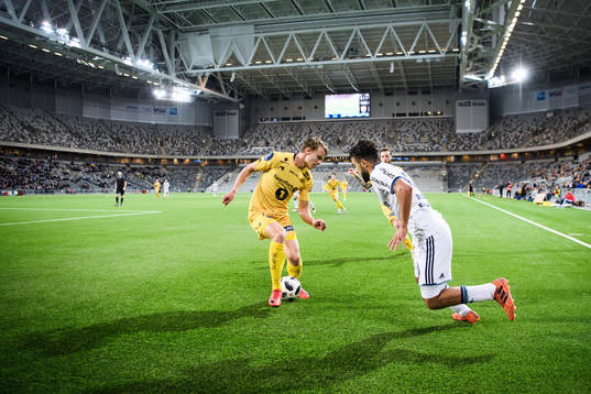 Djurgårdens Othman El Kabir tunnlar Bodö/Glimts Marius