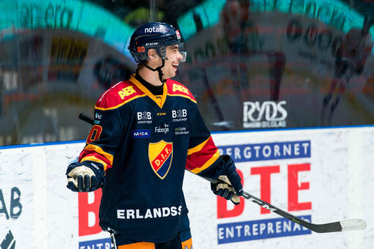 Djurgårdens Gustav Possler jublar
