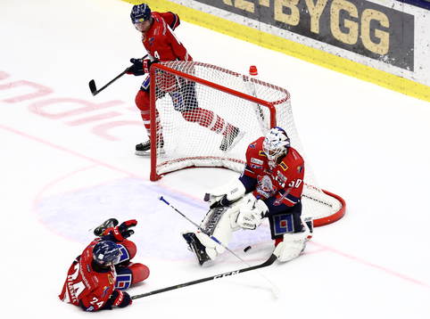 Linköpings målvakt Jonas Gustavsson och Olle Lycksell
