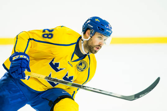Dick Axelsson of Sweden