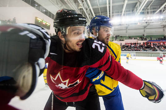 Bläddra bland fler bilder av 2018 Winter Olympics, Day 3, Ice Hockey, Men's Friendly Game, Sweden - Canada