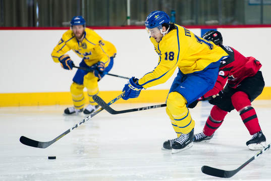 Dennis Everberg of Sweden