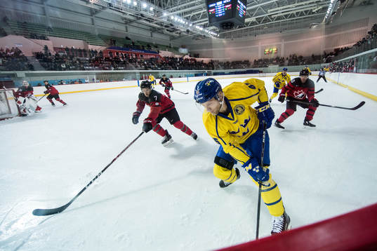 Oscar Möller of Sweden and Cody Goloubef of Canada