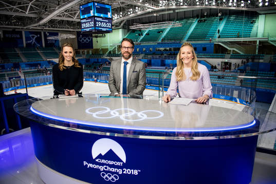Hostess Karin Frick and experts Peter Forsberg and Kim