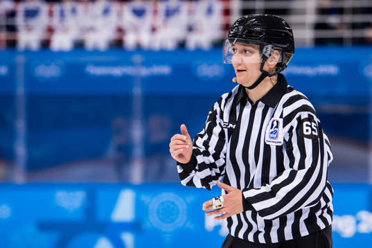 Linesman referee Johanna Tauriainen