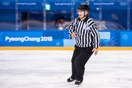 Linesman referee Johanna Tauriainen