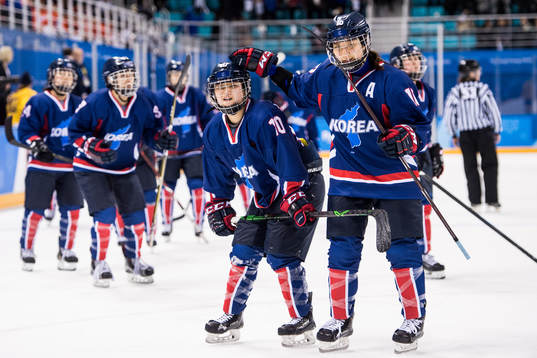 Choi Jiyeon of Korea and Jo Su Sie of Korea looks dejected
