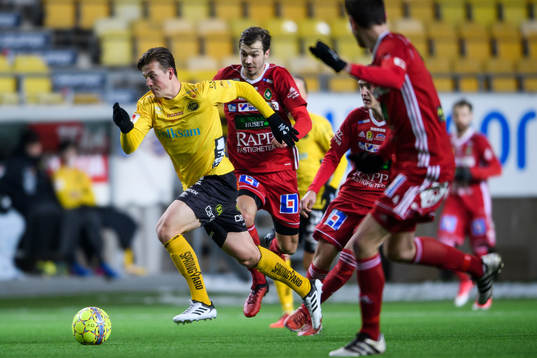 Elfsborgs Simon Olsson och Skövdes Hannes Fritzon
