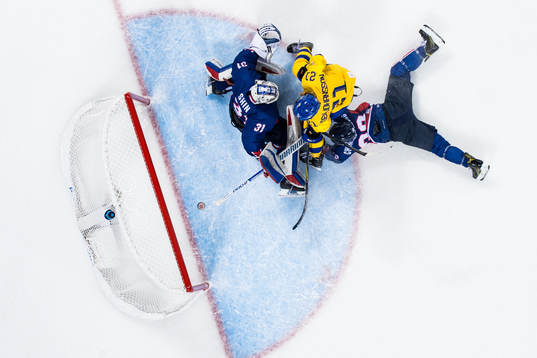 Bläddra bland fler bilder av 2018 Winter Olympics, Day 3, Ice Hockey, Women's Preliminary Round, Sweden - Kor