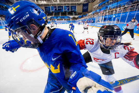 Lisa Johansson of Sweden and Livia Altmann of Switzerland