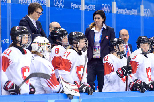 Daniela Diaz, head coach of Switzerland, in the Women's Ice