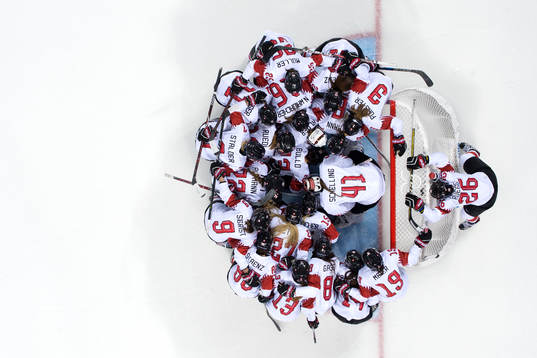 The Swiss players prepare