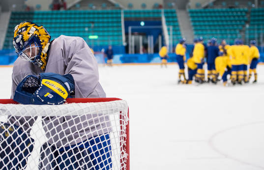 Goaltender Viktor Fasth of Sweden